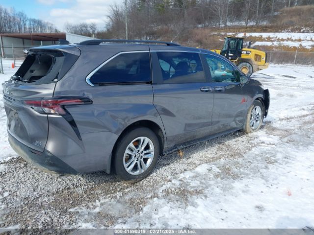 2024 TOYOTA SIENNA 5TDJSKFC7RS116348 Photo 3