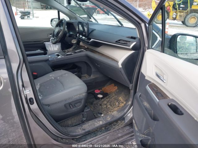 2024 TOYOTA SIENNA 5TDJSKFC7RS116348 Photo 4