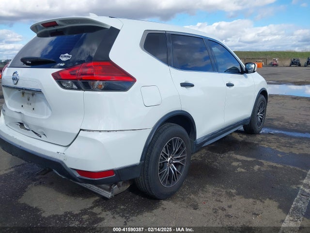 Nissan 2017 2017 KNMAT2MT4HP510897 Image 4