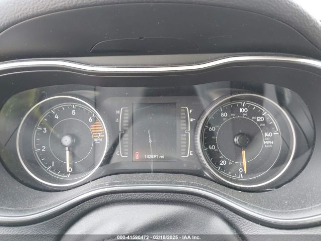 1C4PJMCB2KD347681 Jeep Cherokee Latitude 4x4