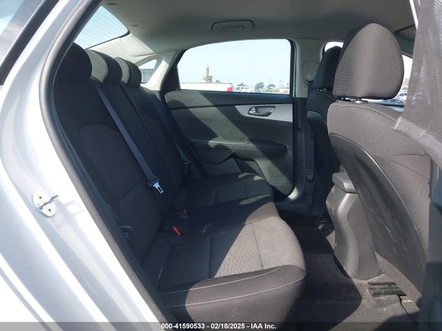 3KPF24ADXNE503756 KIA Forte Lxs