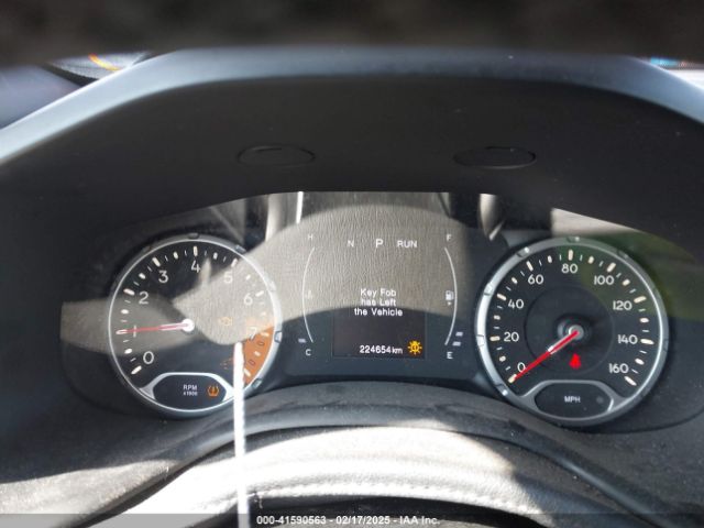 ZACCJABB3JPH06633 Jeep Renegade Latitude Fwd