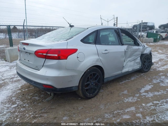 Ford FOCUS SE 2016 1FADP3F25GL332313 Image 4