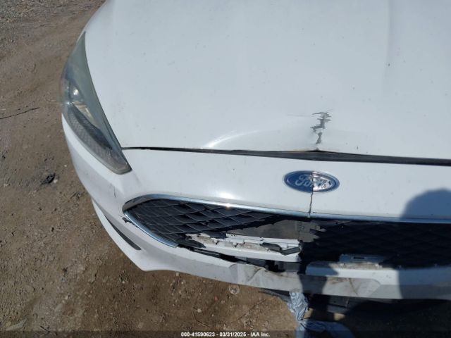 1FADP3F2XGL354565 Ford FOCUS SE