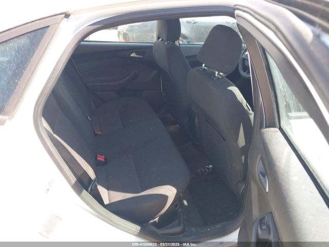 1FADP3F2XGL354565 Ford FOCUS SE