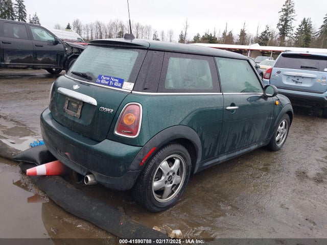 2009 MINI COOPER WMWMF33549TW72435 Photo 3