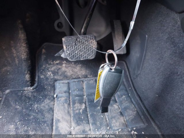 SJKCH5CR9HA019856 Infiniti Qx30 Premium