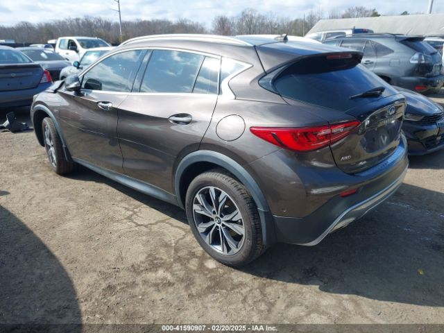 SJKCH5CR9HA019856 Infiniti Qx30 Premium