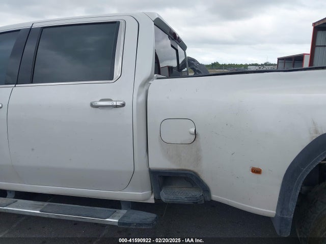 41590922 :رقم المزاد ، 1GT49WEY7MF181559 vin ، 2021 Gmc Sierra 3500hd 4wd  Long Bed Denali مزاد بيع