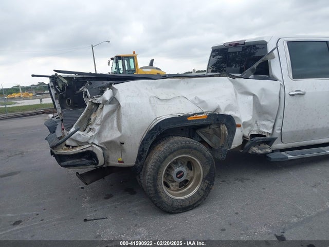 41590922 :رقم المزاد ، 1GT49WEY7MF181559 vin ، 2021 Gmc Sierra 3500hd 4wd  Long Bed Denali مزاد بيع