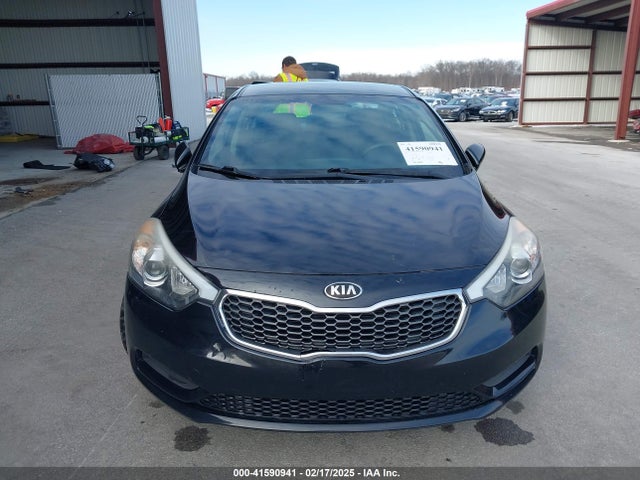 KIA FORTE LX 2016 KNAFK4A69G5578882 Image 12