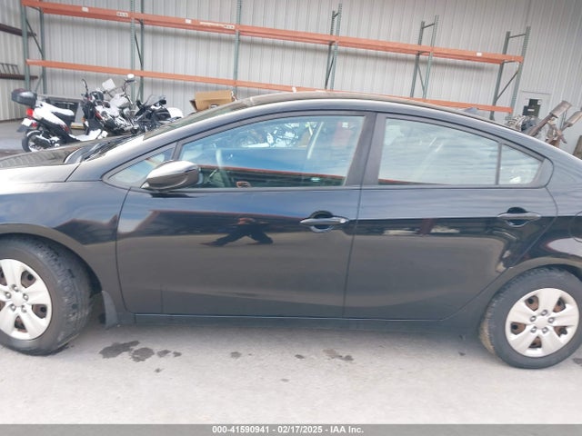 KIA FORTE LX 2016 KNAFK4A69G5578882 Image 14