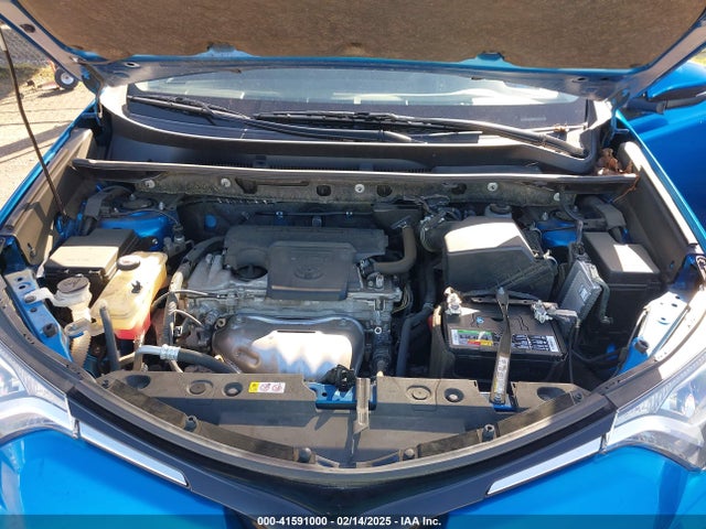 JTMWFREV2JJ748052 Toyota Rav4 Adventure/xle