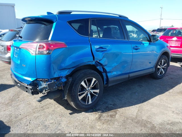 JTMWFREV2JJ748052 Toyota Rav4 Adventure/xle