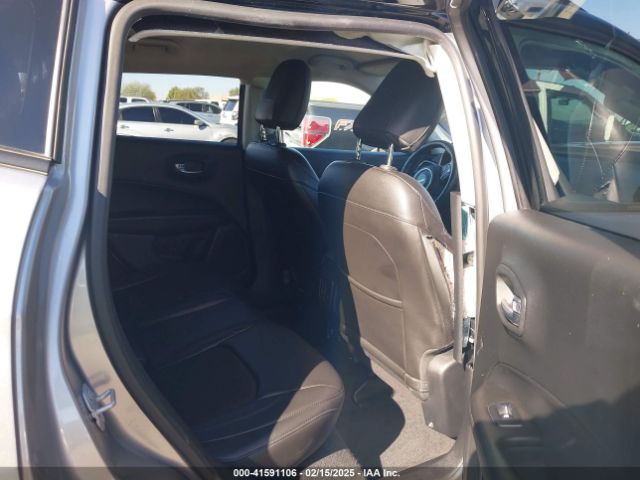 3C4NJDBB6JT299247 Jeep Compass Altitude 4x4