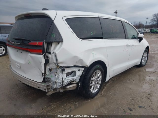 2023 CHRYSLER PACIFICA 2C4RC1BG6PR520945 Photo 3