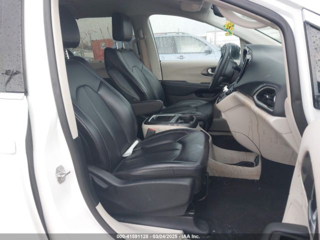 2023 CHRYSLER PACIFICA 2C4RC1BG6PR520945 Photo 4
