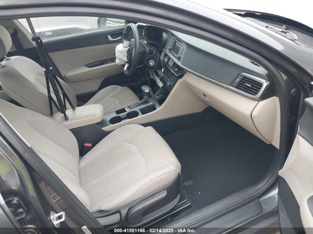 5XXGT4L33HG131596 KIA Optima Lx