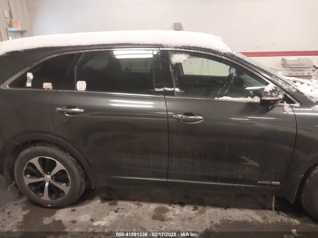 5XYPHDA55GG080165 KIA Sorento 3.3l Ex