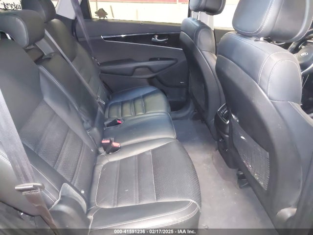 5XYPHDA55GG080165 KIA Sorento 3.3l Ex