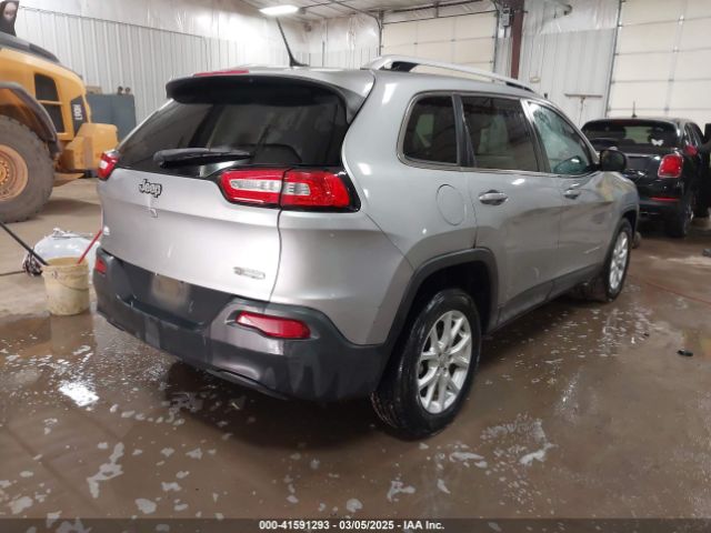 1C4PJLCB4HW610440 Jeep Cherokee Latitude Fwd