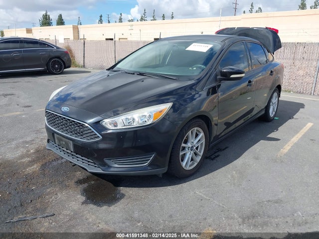 Ford FOCUS SE 2015 1FADP3F29FL369377 Image 2