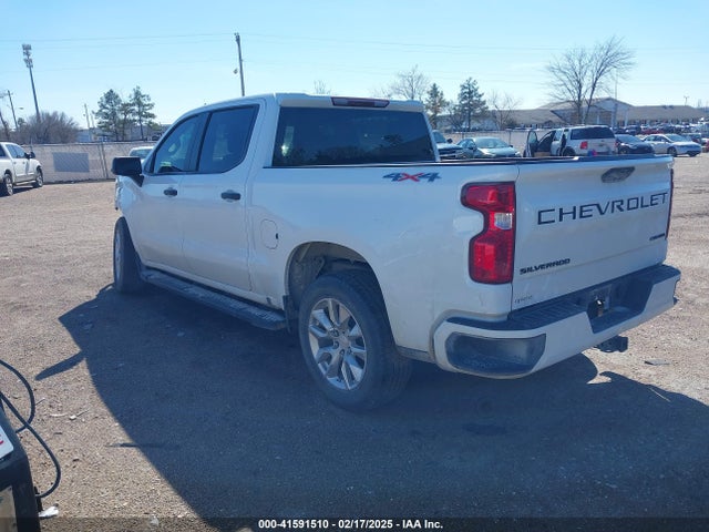 1GCPDBEK0NZ547605 Chevrolet Silverado 1500 4wd  Short Bed Custom