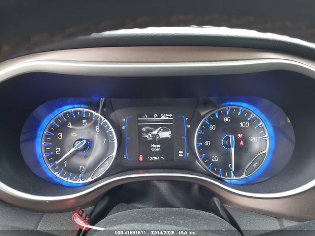 2C4RC1BG2JR211089 Chrysler Pacifica Touring L