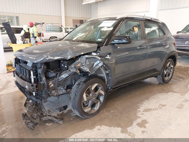 Hyundai Venue Limited 2024 KMHRC8A31RU282690 Image 2