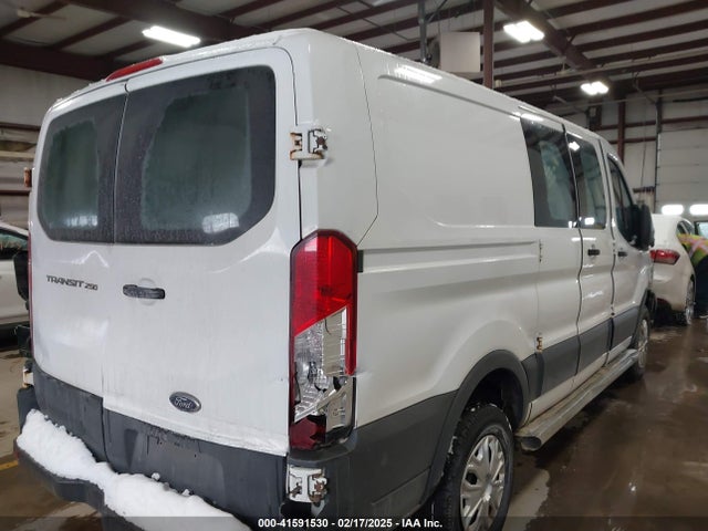 Ford Transit-250 2015 1FTNR1ZM6FKA89349 Image 4