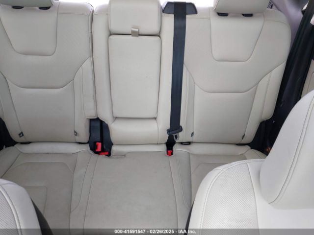 2FMPK4K85JBC51613 Ford Edge Titanium