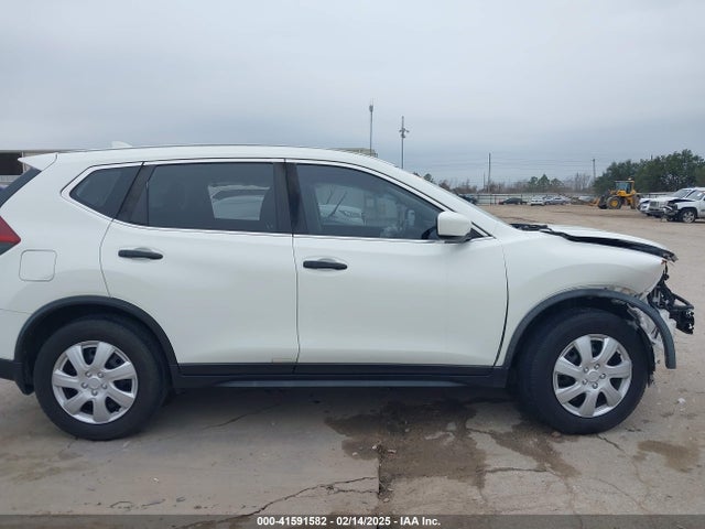 Nissan ROGUE S 2018 JN8AT2MT1JW463795 Image 14
