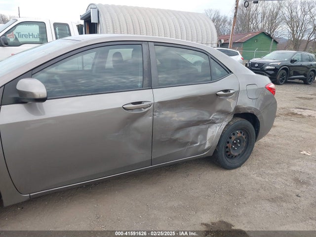Toyota COROLLA LE 2017 5YFBURHE9HP636578 Image 6