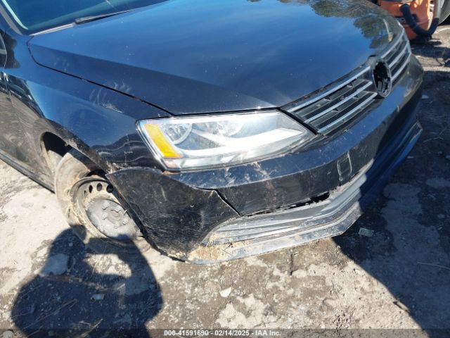 3VW267AJ8GM312207 Volkswagen Jetta 1.4t S