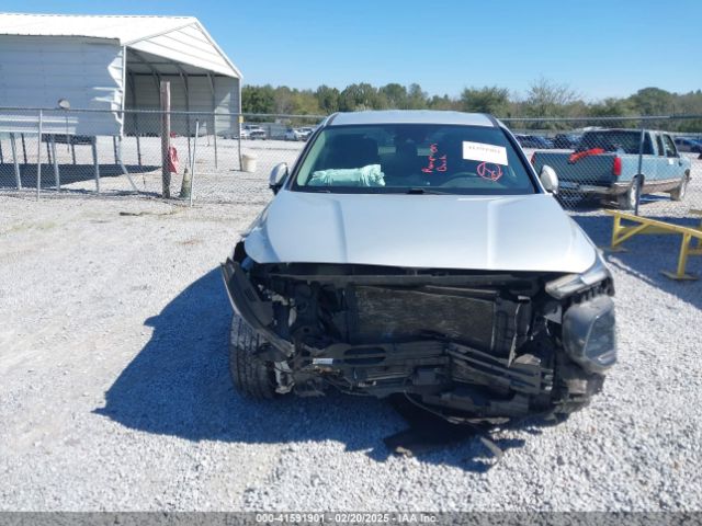 5NMS2CAD4KH109117 Hyundai Santa Fe Se