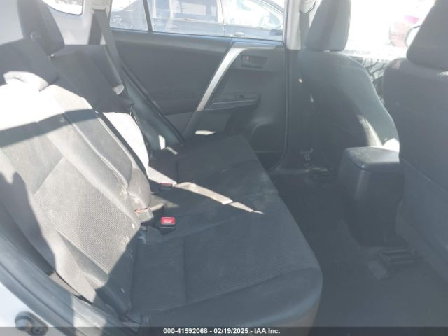 JTMBFREV2EJ008800 Toyota RAV4 LE