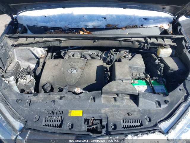 Toyota Highlander Xle 2018 5TDJZRFH8JS557832 Image 10