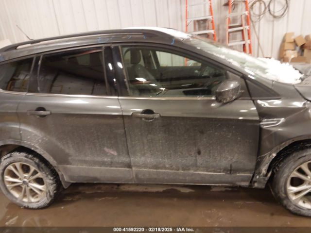 1FMCU9HD0JUC25392 Ford ESCAPE SEL