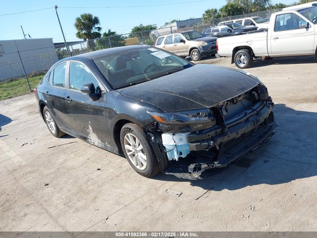 Toyota CAMRY LE 2025 4T1DAACK0SU052804 Image 1