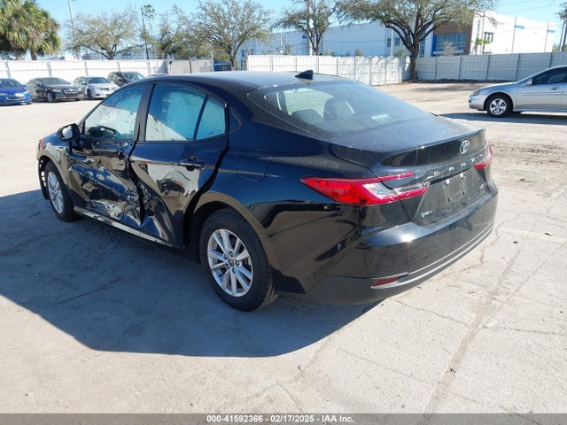 Toyota CAMRY LE 2025 4T1DAACK0SU052804 Image 3