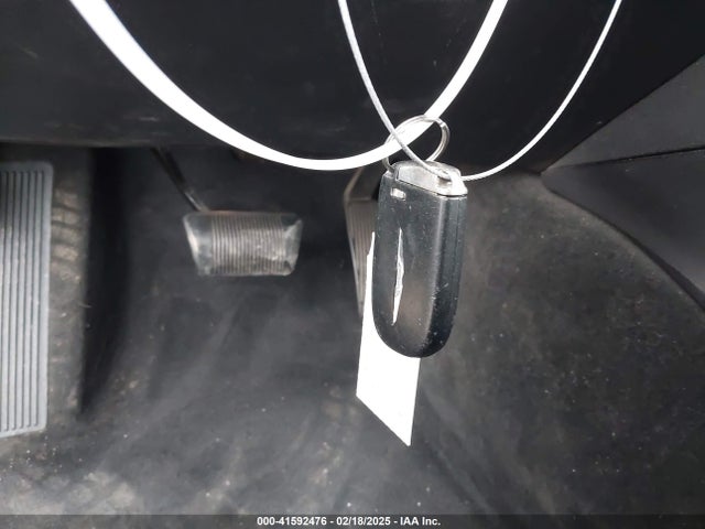 2C3CCABG1EH352483 Chrysler 300 300s