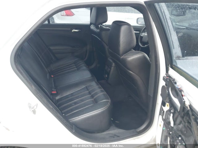 2C3CCABG1EH352483 Chrysler 300 300s