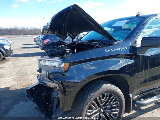 1GCUYEEDXKZ113553 Chevrolet Silverado 1500 Rst