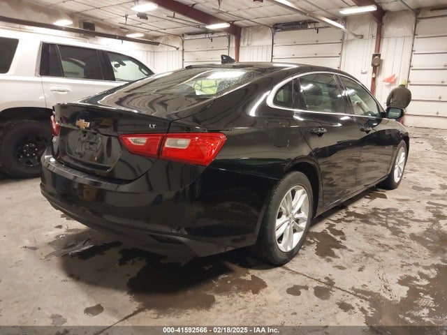 1G1ZD5ST0JF116158 Chevrolet MALIBU LT