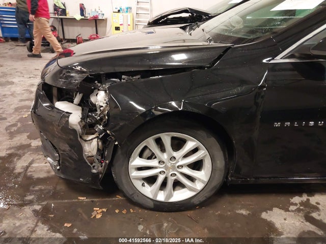 1G1ZD5ST0JF116158 Chevrolet MALIBU LT