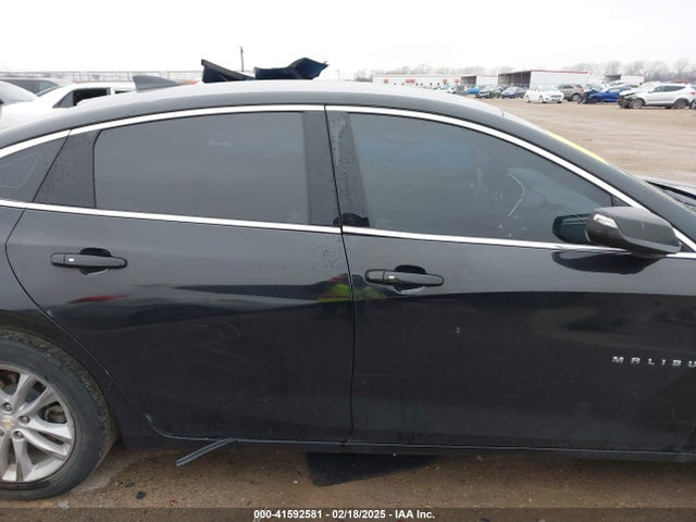 1G1ZE5ST8HF108090 Chevrolet MALIBU 1LT