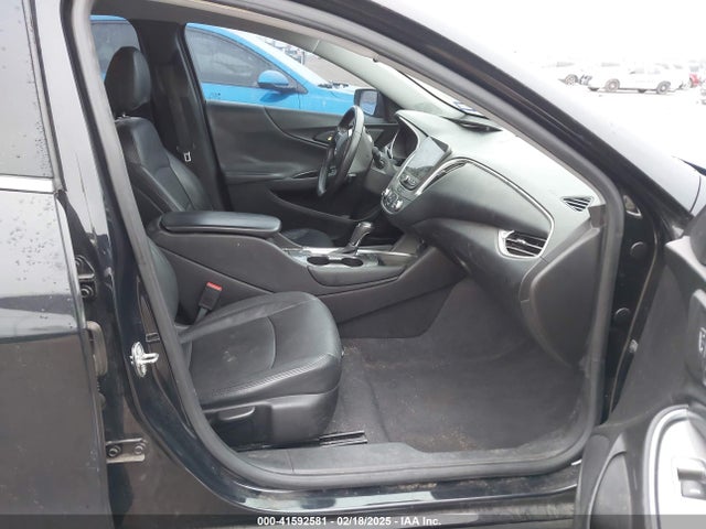1G1ZE5ST8HF108090 Chevrolet MALIBU 1LT
