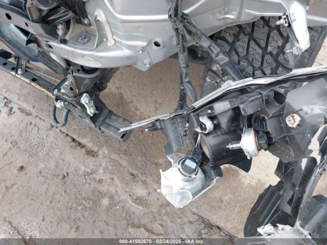 3TYAX5GN0MT020061 Toyota Tacoma Sr