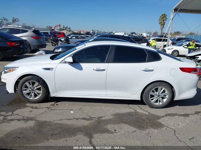 5XXGT4L3XJG208874 KIA Optima Lx