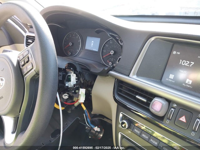 5XXGT4L3XJG208874 KIA Optima Lx